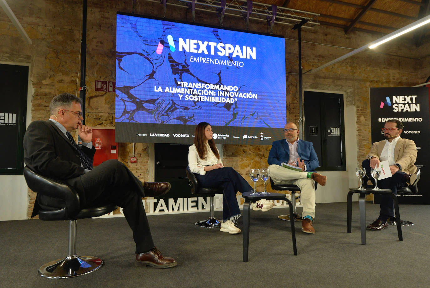 Francisco Miguel Marin en pleno debate-coloquio